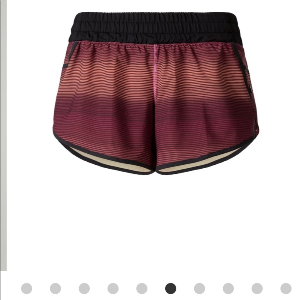 Lululemon tracker short size 6